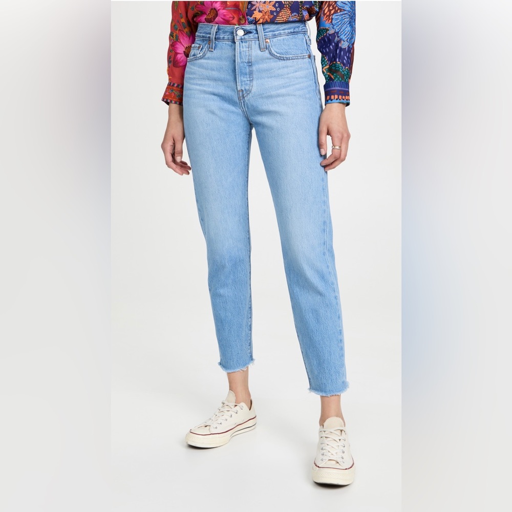 Levi’s Wedgie Icon Fit Jeans ( color Oxnard Athens, size 27)